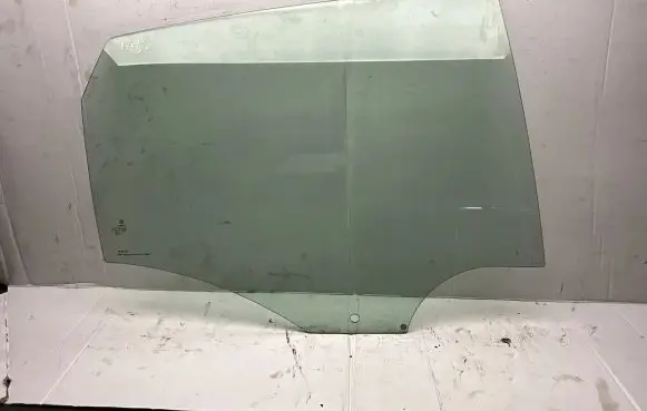 Volkswagen Polo V 6R Rear door window glass 6R6845206 43R00086