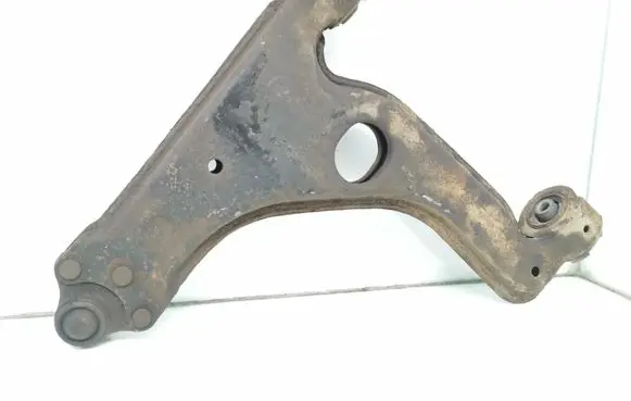 Opel Astra H Front lower control arm/wishbone 812021814178