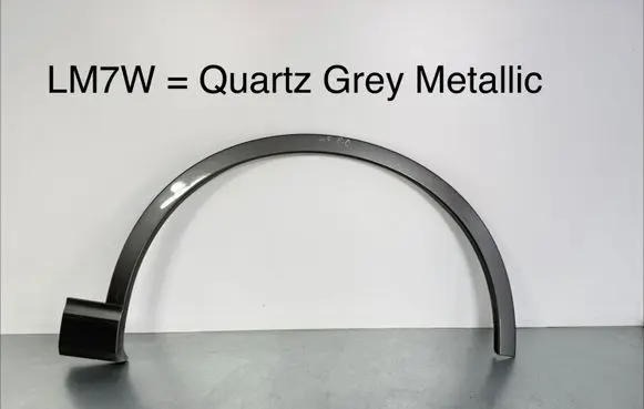 Audi Q7 4M Front arch trim 4M0853718A