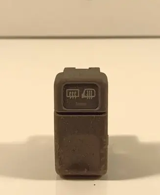 Volvo V70 Seat heating switch 9162952 97W11K