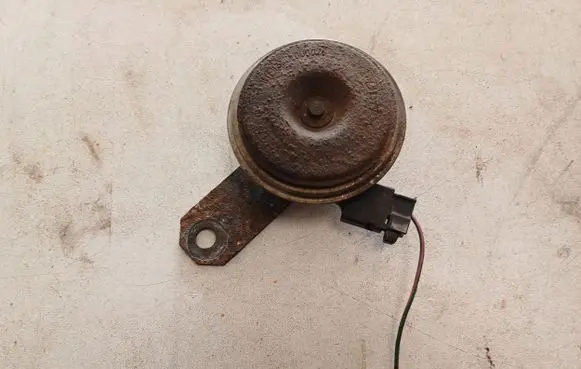 Toyota Yaris Horn signal