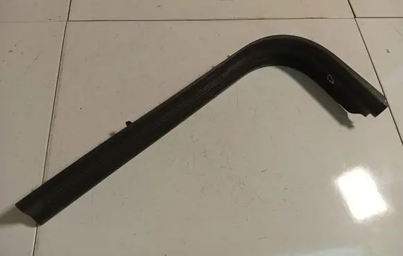 Volvo V50 Front sill trim cover 8641785RH