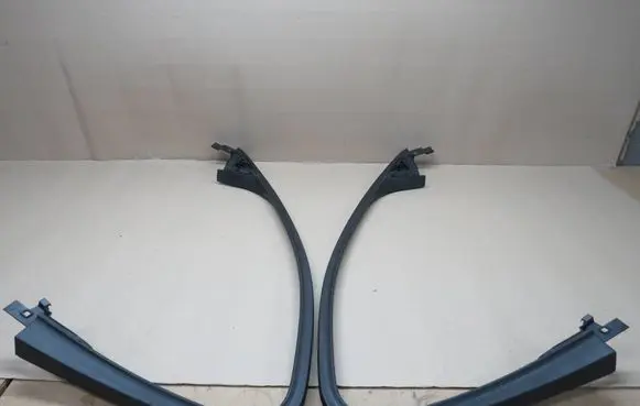 Opel Insignia B Front door trim (molding) 331180518 39144813