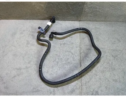 Volkswagen Golf VII Fuel injector supply line/pipe 05E133723K