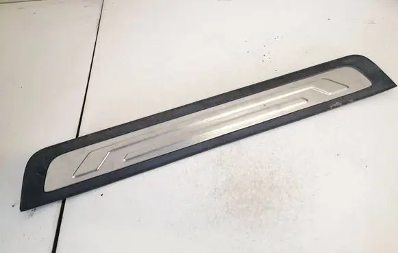 KIA Sorento Front sill trim cover 858812p100 85881-2p100