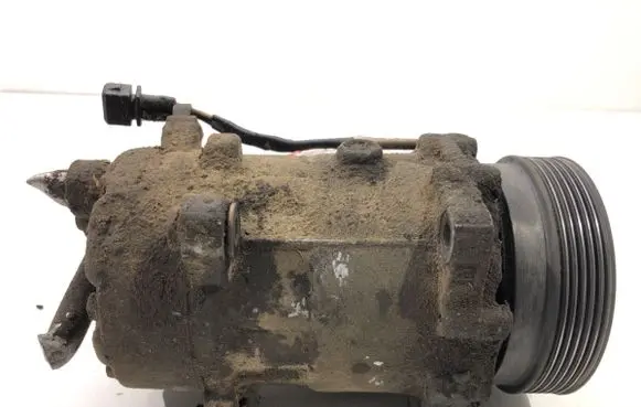 Volkswagen Golf IV Air conditioning (A/C) compressor (pump) 