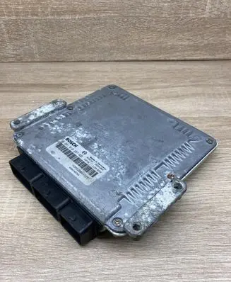 Renault Laguna II Engine control unit/module ECU 8200048297 0281010297