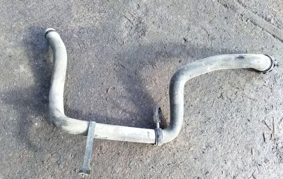 BMW 5 E39 Engine coolant pipe/hose