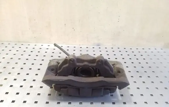 Volvo V40 Front brake caliper