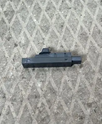 Lexus GS 300 350 430 450H Sensor 6270 D682569
