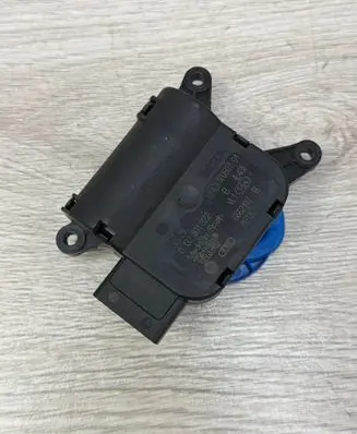 Audi A4 S4 B7 8E 8H Air flap motor/actuator 0132801322 8E1820511F 666210J