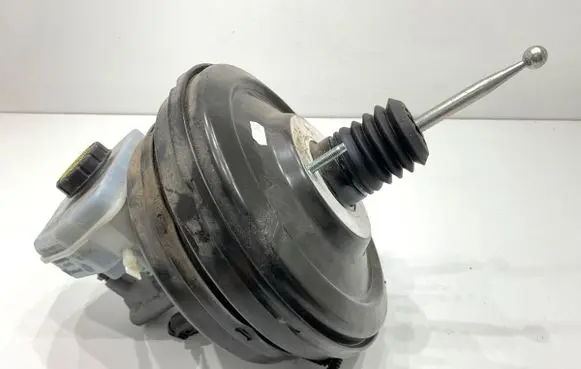 Volkswagen Touareg II Brake booster 7P5612101B