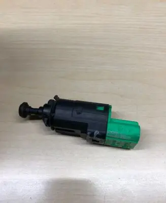Clutch pedal sensor