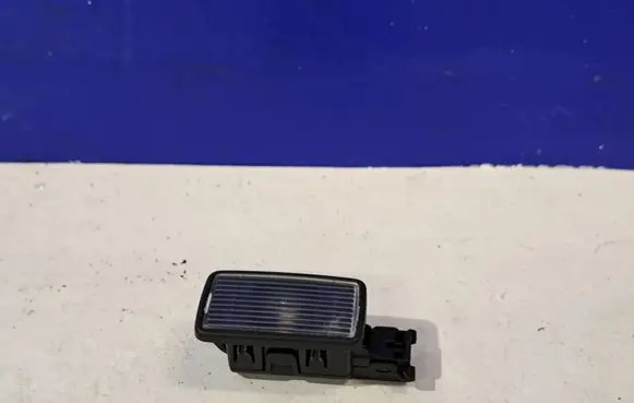 Polestar 2 Front seat light 32289271