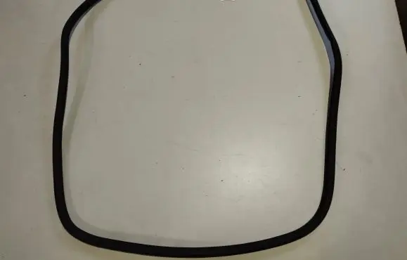 Audi A4 S4 B7 8E 8H Front door rubber seal 8E0831721 8E0831722