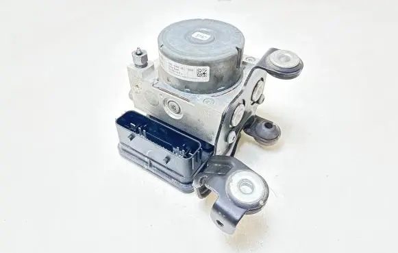 Ford Fusion II ABS Pump EG9C2C405AG 25022004174 0229250220041104