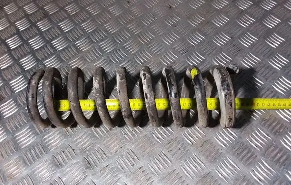 Nissan Navara D40 Front coil spring