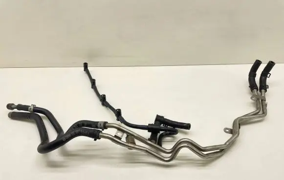 Audi A4 S4 B8 8K Engine coolant pipe/hose 8K0201543Q