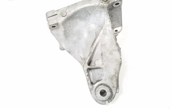 Mercedes-Benz SLK R172 Engine mounting bracket A6512234004