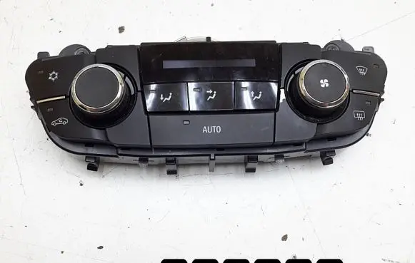 Opel Insignia A Climate control unit 13273095