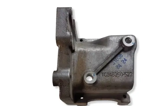 Toyota Hilux (AN10, AN20, AN30) A/C compressor mount bracket TG246260522