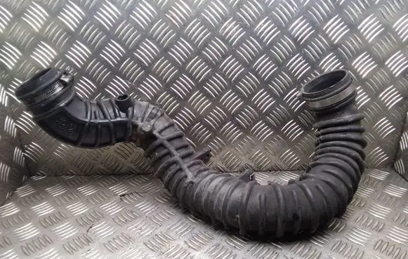 Intercooler hose/pipe