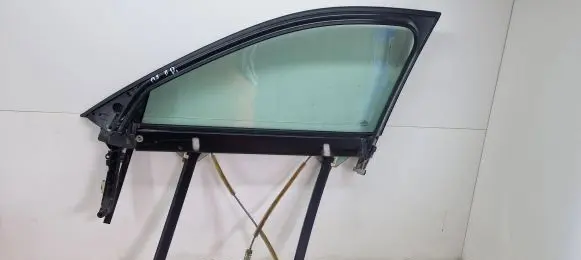 Audi A3 S3 8P Front door window/glass frame 8P4837630