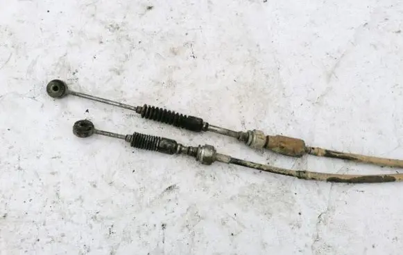 Gear shift cable linkage