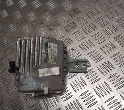 Toyota Corolla E120 E130 Power steering control unit/module 8965002010