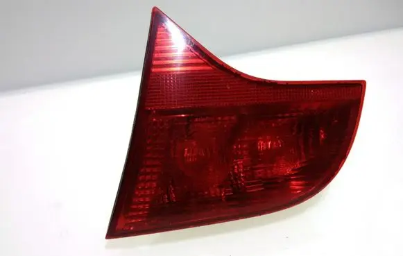 Audi A4 S4 B7 8E 8H Tailgate rear/tail lights 8E9945094