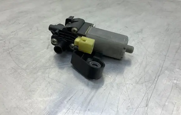 BMW 7 F01 F02 F03 F04 Curtain motor 9178670