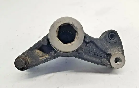 Mercedes-Benz E W210 Alternator belt tensioner 6062020028 nr3337