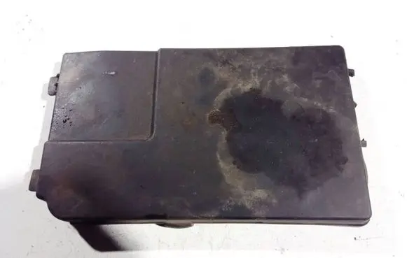 Volkswagen Caddy Fuse box cover 1k0915443