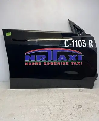Tesla Model Y Front door 149354600b