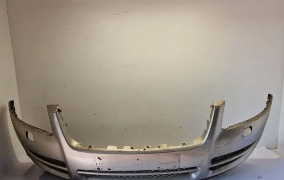 Volkswagen Touareg I Front bumper 