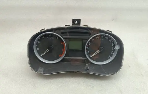 Skoda Fabia Mk2 (5J) Speedometer (instrument cluster) 5J0920811B V2802477 SKZ7Z0H5225873