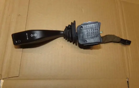 Opel Zafira A Indicator stalk 90560990