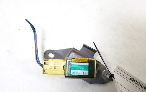 Toyota Land Cruiser (J120) Airbag deployment crash/impact sensor 89830-60020