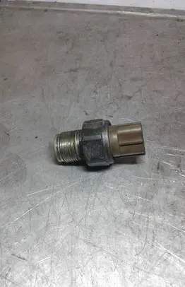 Subaru Outback Fuel pressure regulator 
