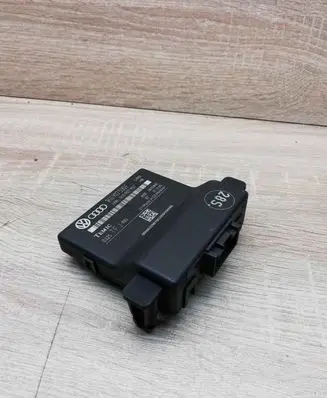 Volkswagen PASSAT B7 Gateway control module 1K0907530F