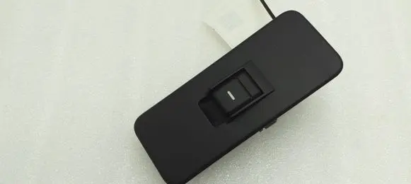 Land Rover Discovery 3 - LR3 Electric window control switch YUD501070PVJ