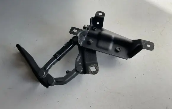 Mercedes-Benz AMG GT R190 C190 Engine bonnet/hood hinges A197630023 R230US6M A2518800428