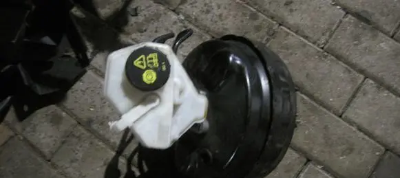 Land Rover Evoque I Brake booster BJ322B195AC