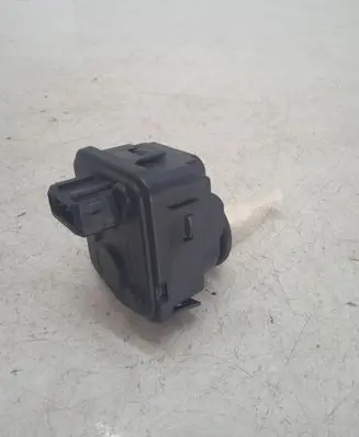 Volkswagen PASSAT B4 Headlight level adjustment motor 00728201