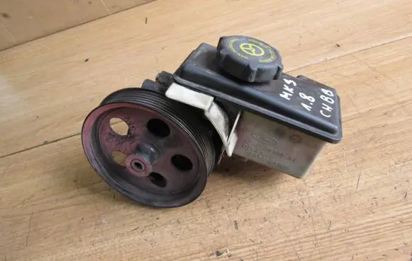 Ford Mondeo Mk III Power steering pump 1S7C3R700AC D2L4A