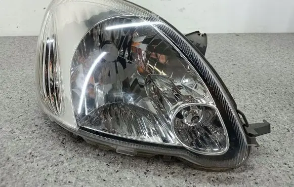 Toyota Yaris Headlight/headlamp 20A353TYC