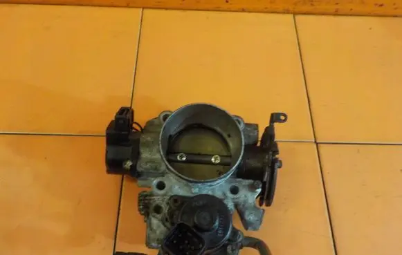 Mitsubishi Pajero Throttle body valve 282A2