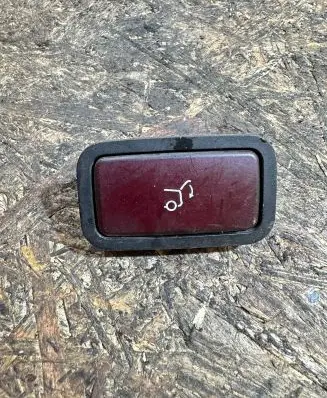 Mercedes-Benz C W204 Tailgate/trunk/boot open switch 2118219551 31020302