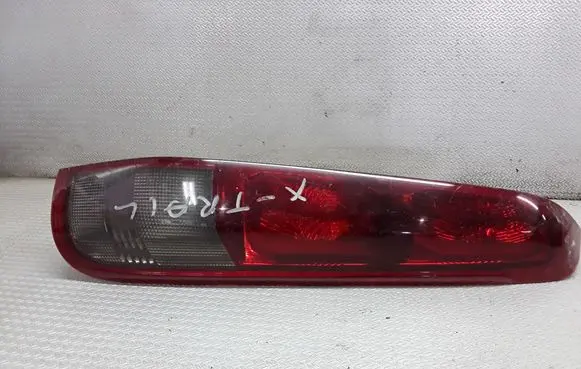 Nissan X-Trail T30 Rear/tail lights