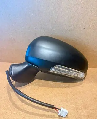 Toyota Avensis T270 Front door electric wing mirror E4023416